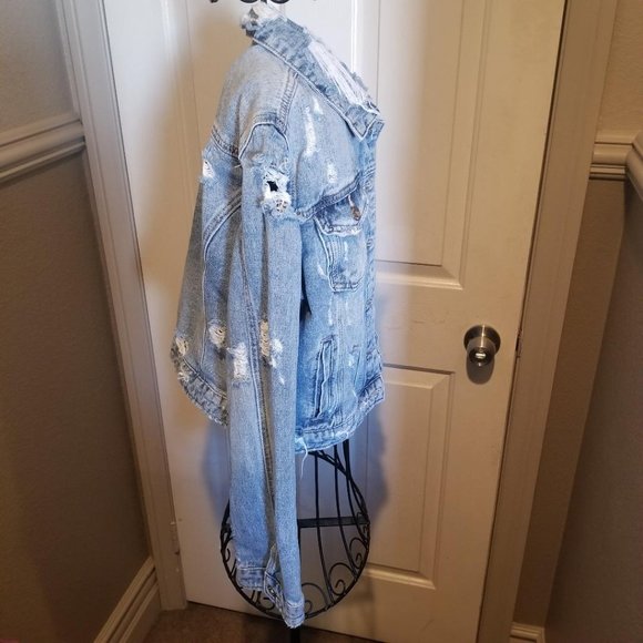 NEW SEXY Premium Monday Distressed Soft Denim Jean Jacket Medium - Picture 4 of 11